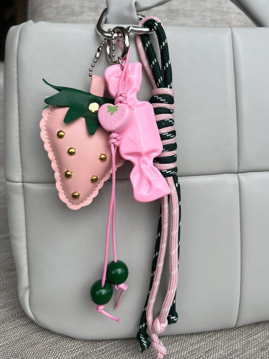 Llavero charms fresa 598-29